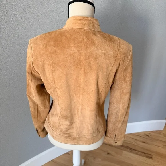 Chic Tan Leather Jacket - Picture 4 of 14